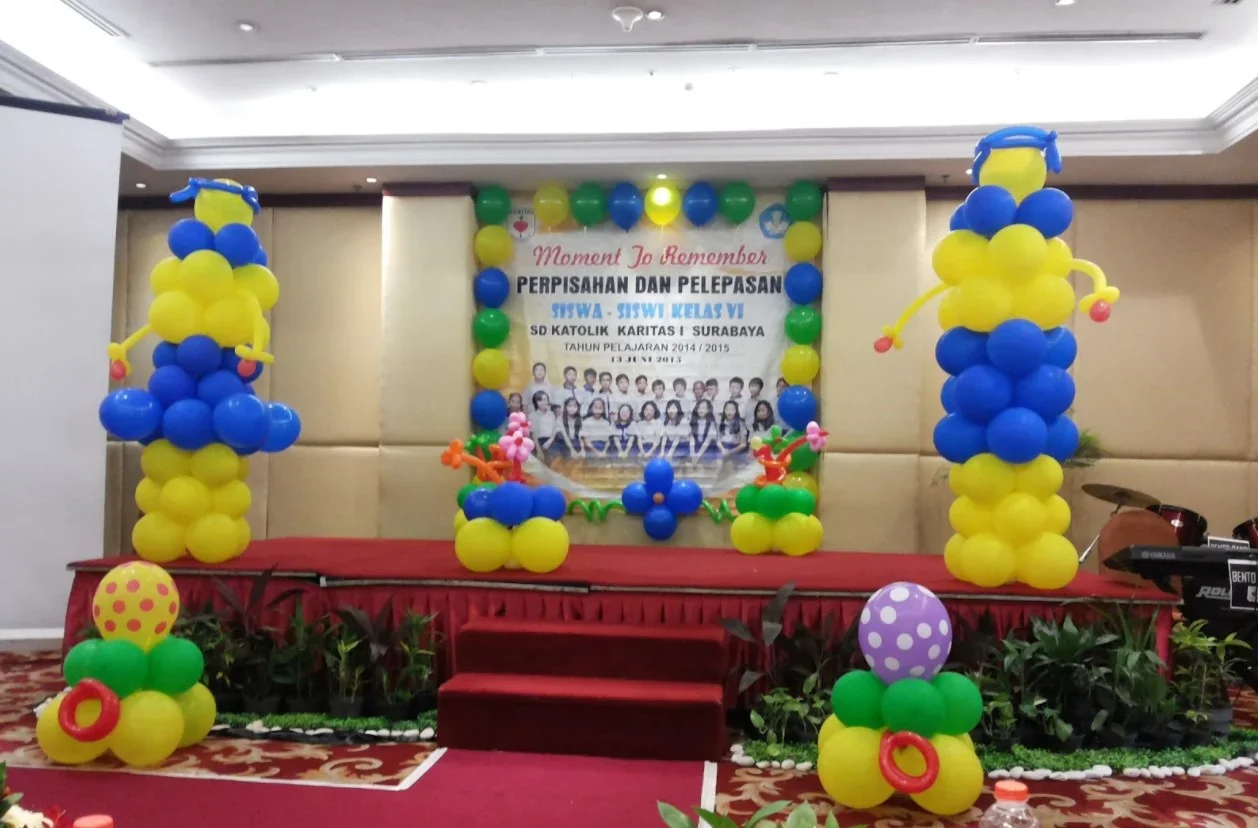 ide ide kreatif dekorasi panggung tema pahlawan