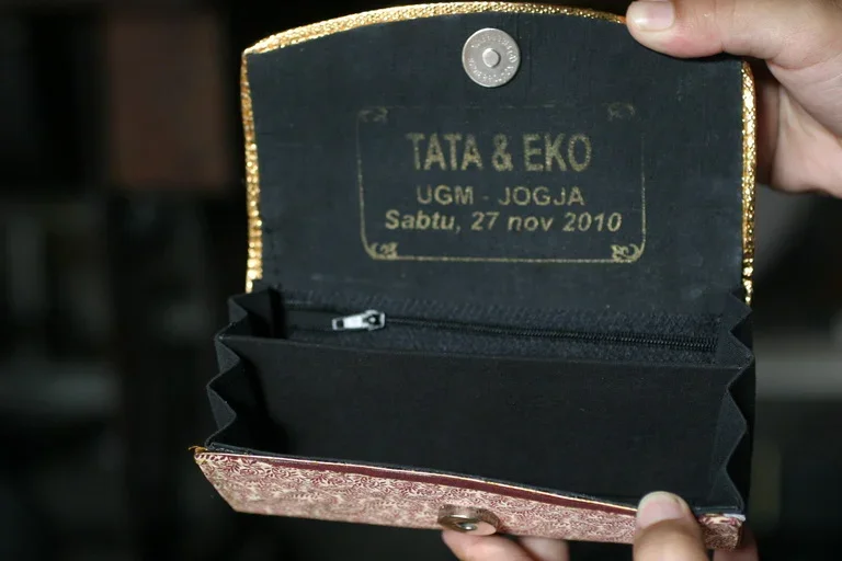 ide kreatif batik dompet yogyakarta