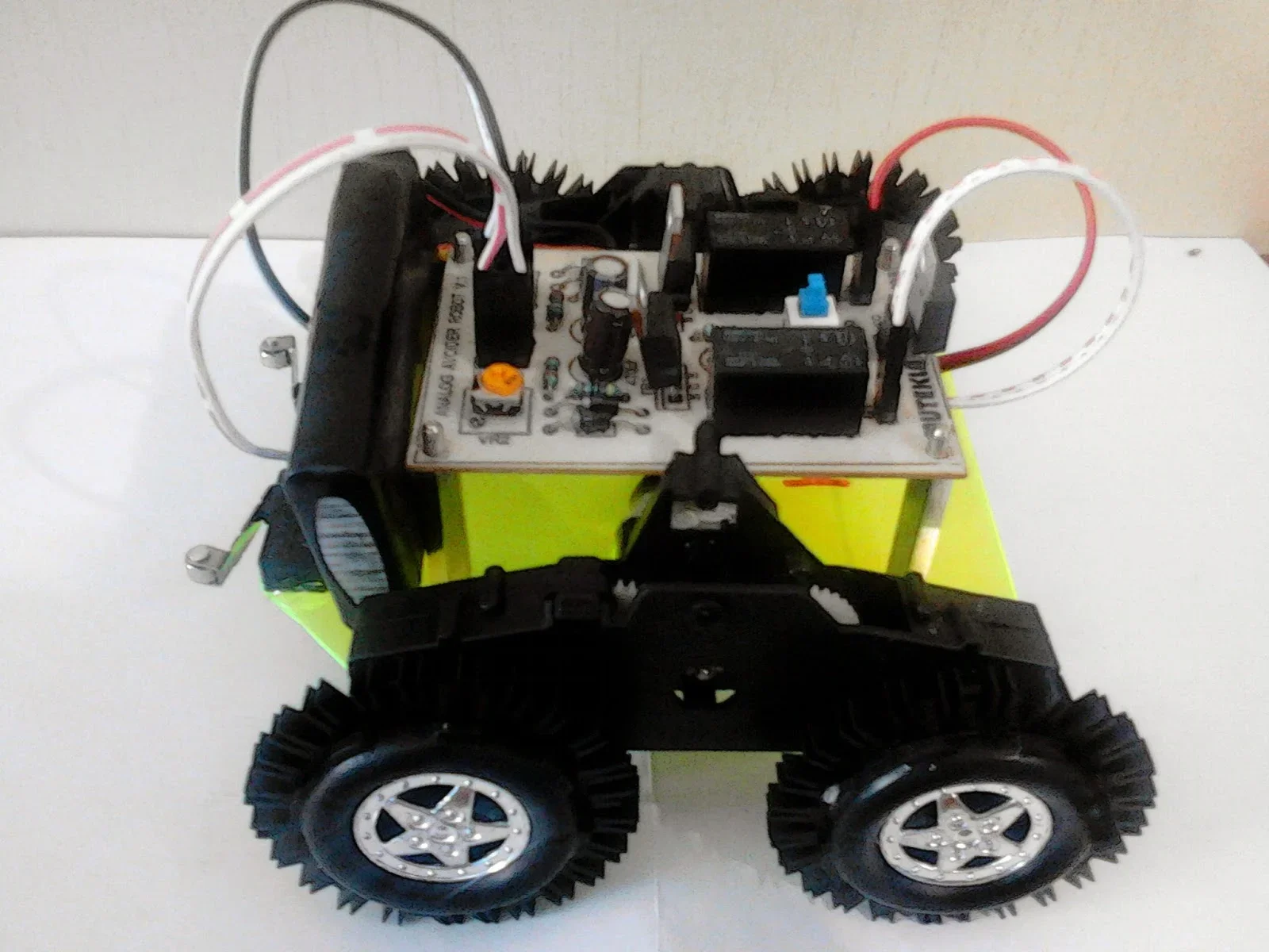 ide kreatif membuat robot