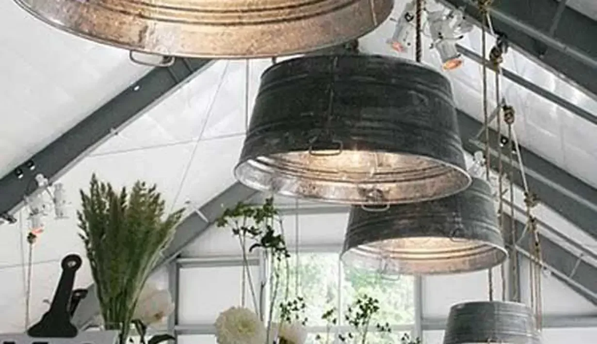 ide kreatif membuathiasan perabotan rumah dari bahan bekas