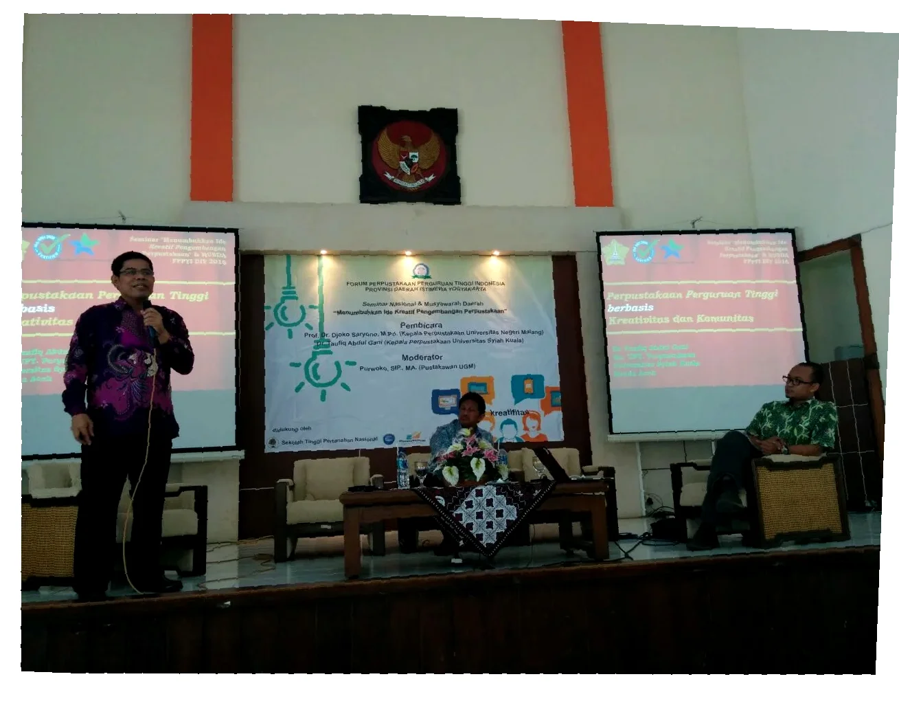 mengembangkan ide kreatif